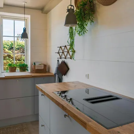 Modern Where Indoor And Outdoor Merge Hals