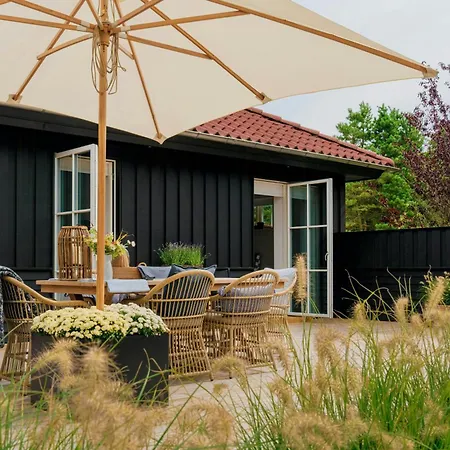 Holiday home Modern Where Indoor And Outdoor Merge Hals