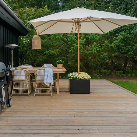 Modern Where Indoor And Outdoor Merge *