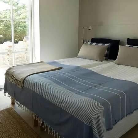 Holiday home Modern Where Indoor And Outdoor Merge *
